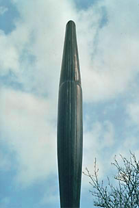 "Kern", 55 cm x 55 cm x 195 cm, Impala Granit