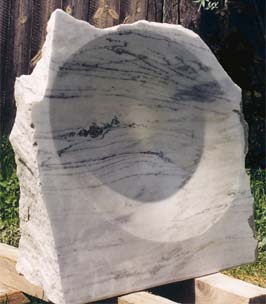 "Ohne Titel", 125 cm x 45 cm x 120 cm, Marmor, 1998