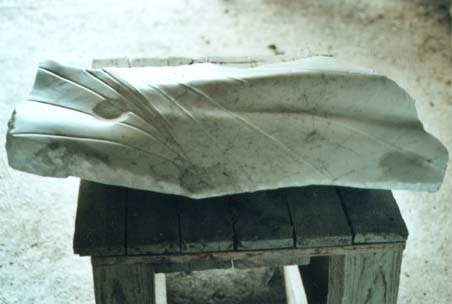 "Ohne Titel", 23 cm x 115 cm x 45 cm, Dolomitmarmor, 2000